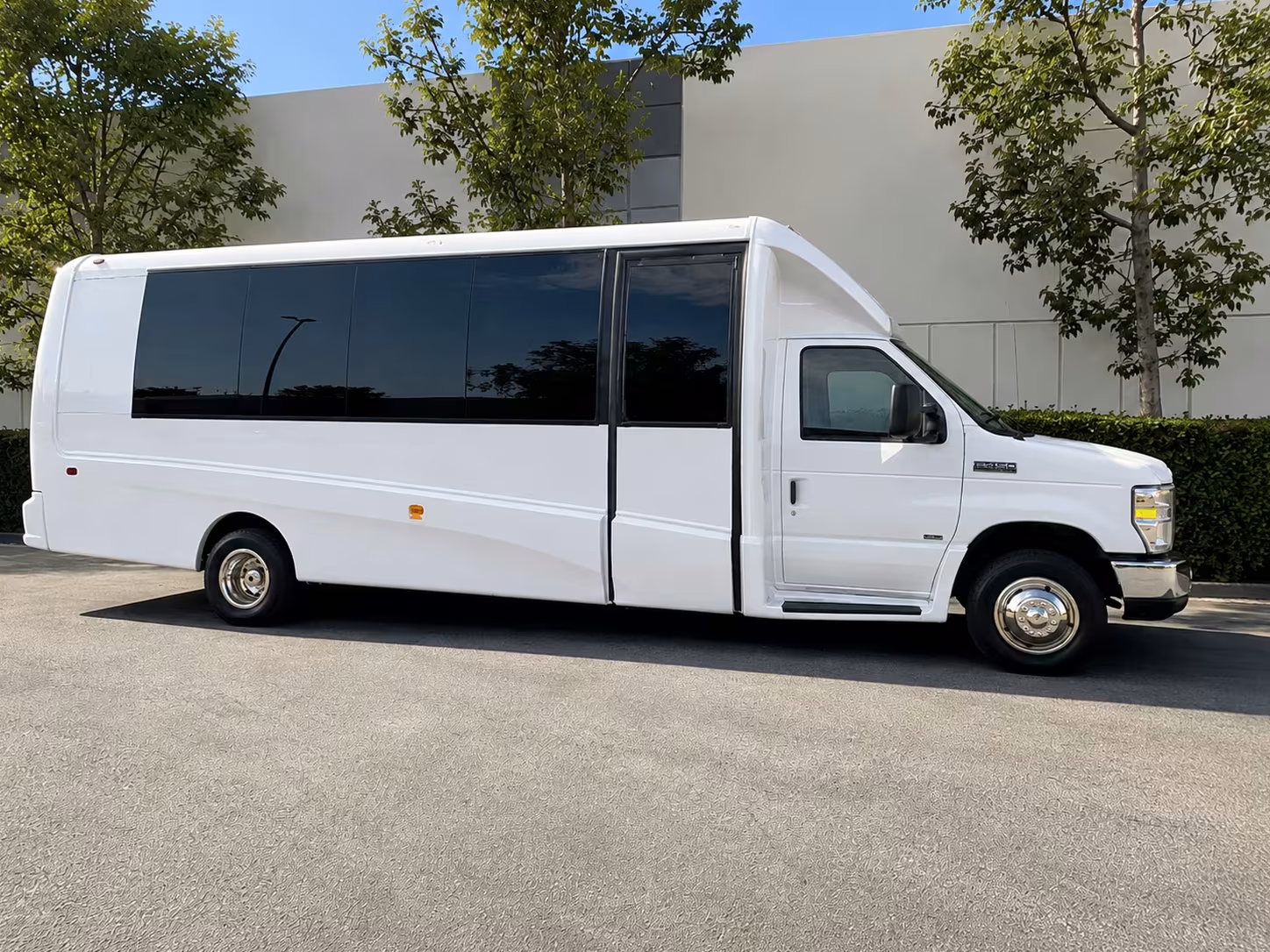 18 passenger minibus