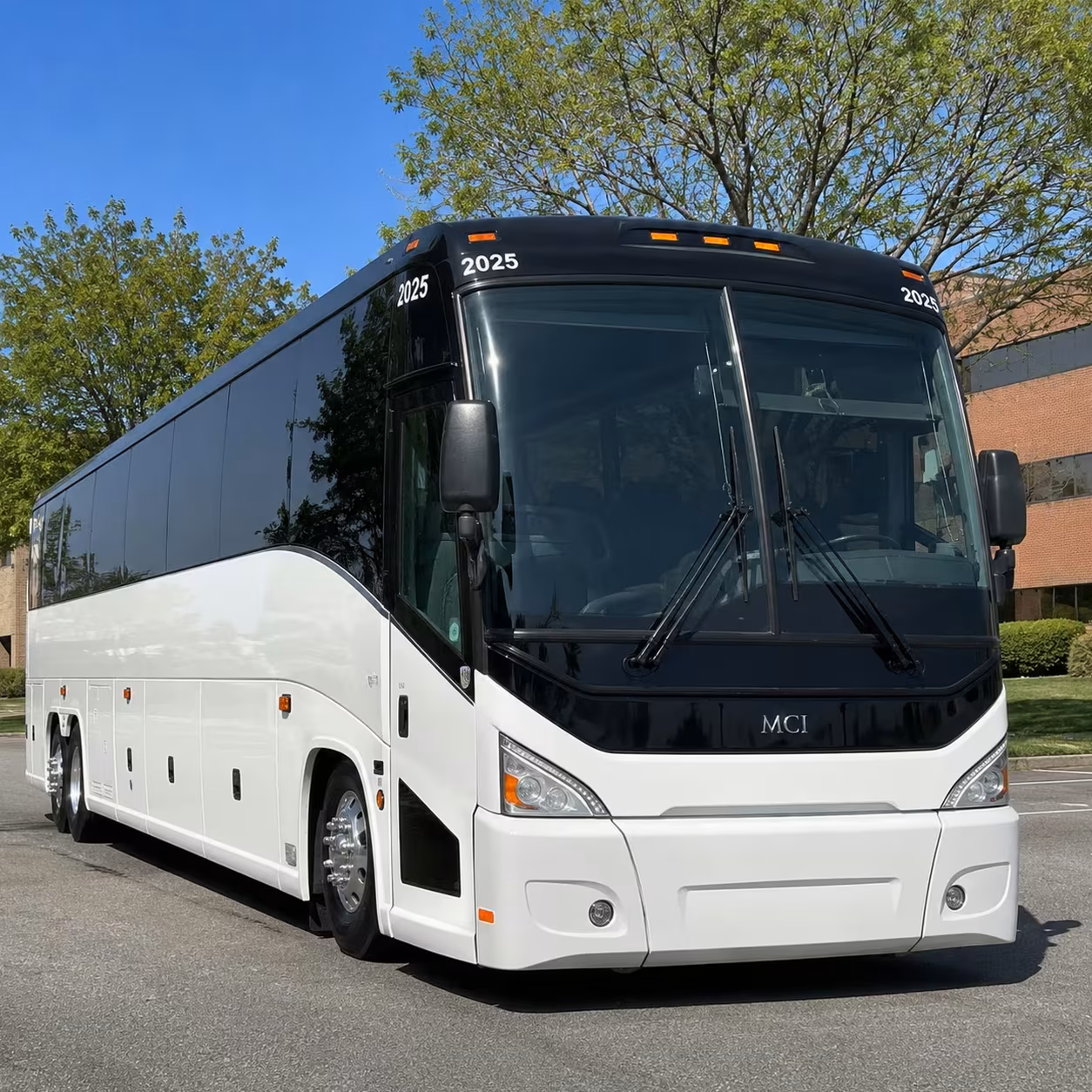 alamodome and frost bank center charter bus rentals in san antonio