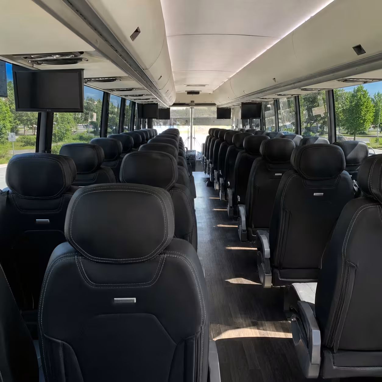 employee commuter charter buses for san antonio businesses