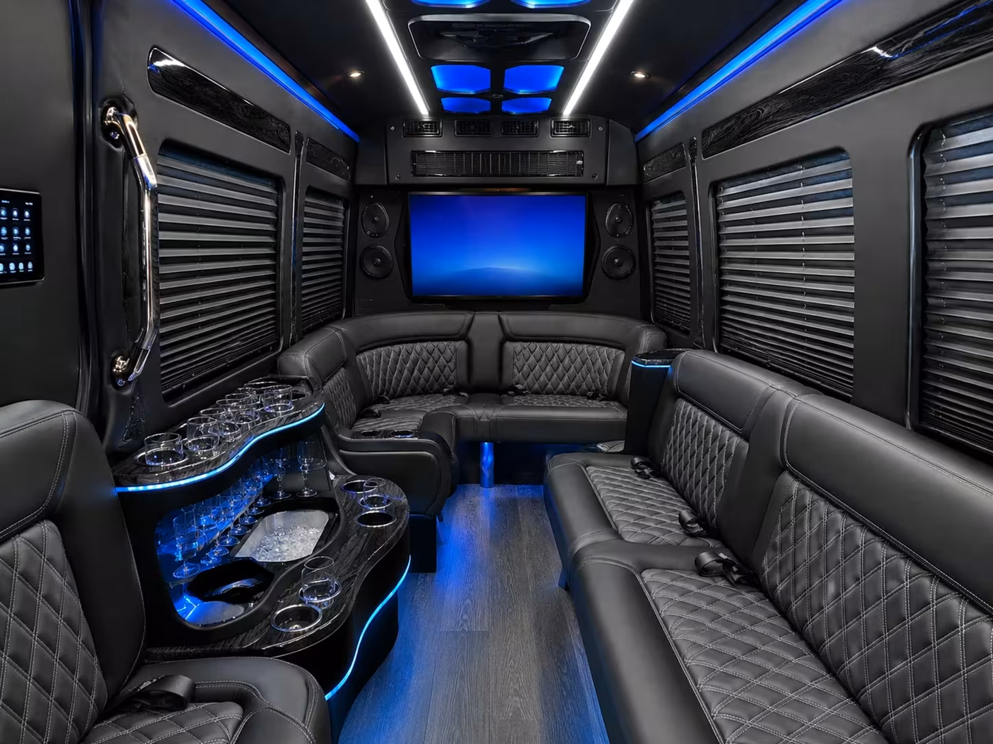 high school team and fan shuttle buses in san antonio