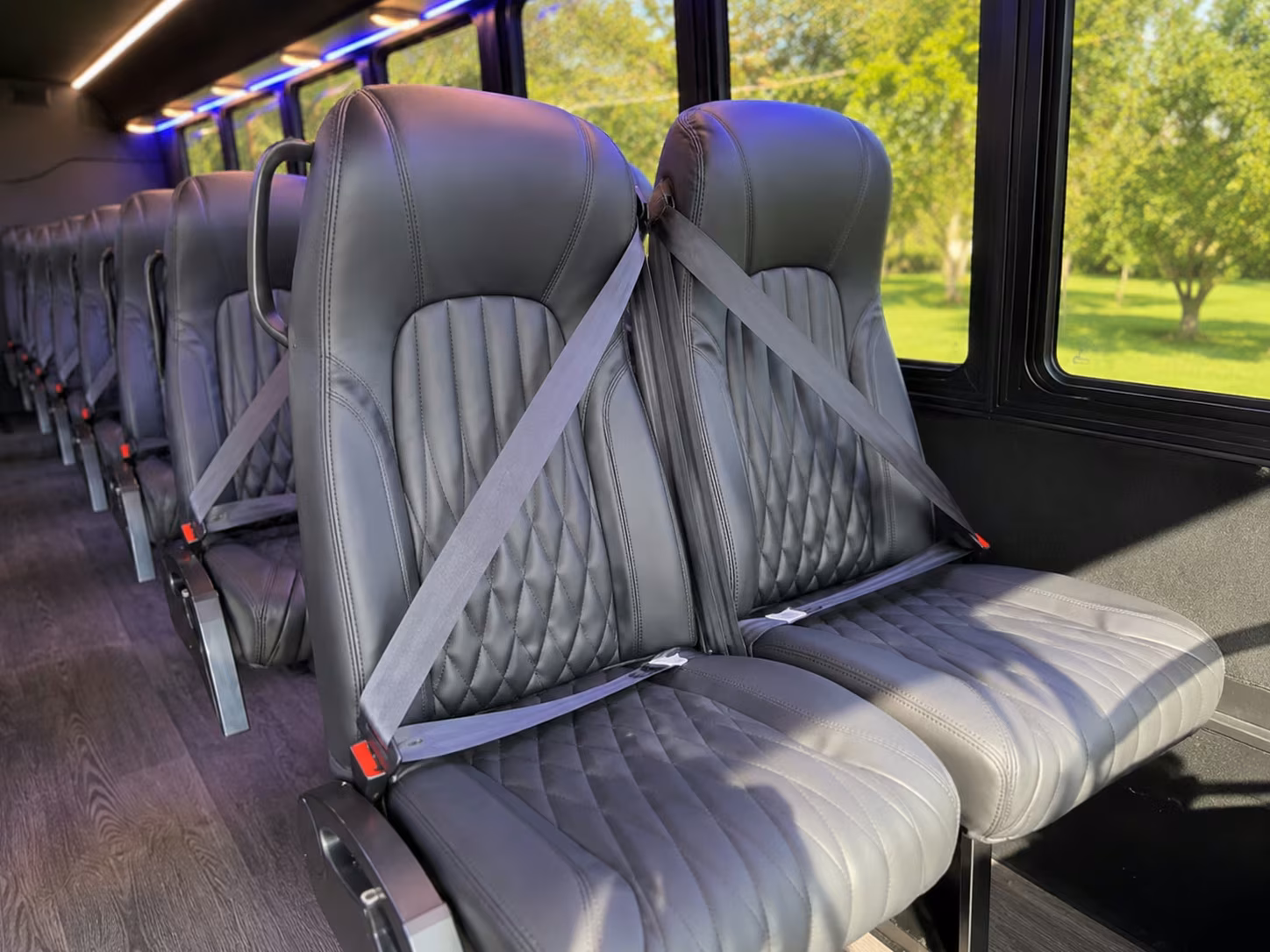 san antonio 20 passenger minibus rental